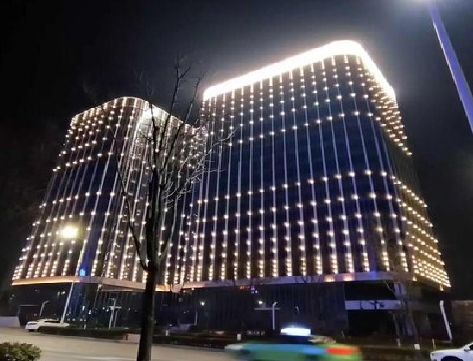 梨林亮化工程安装注意事项。