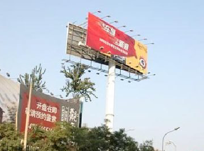 梨林户外广告怎么做才能让人一眼记住？